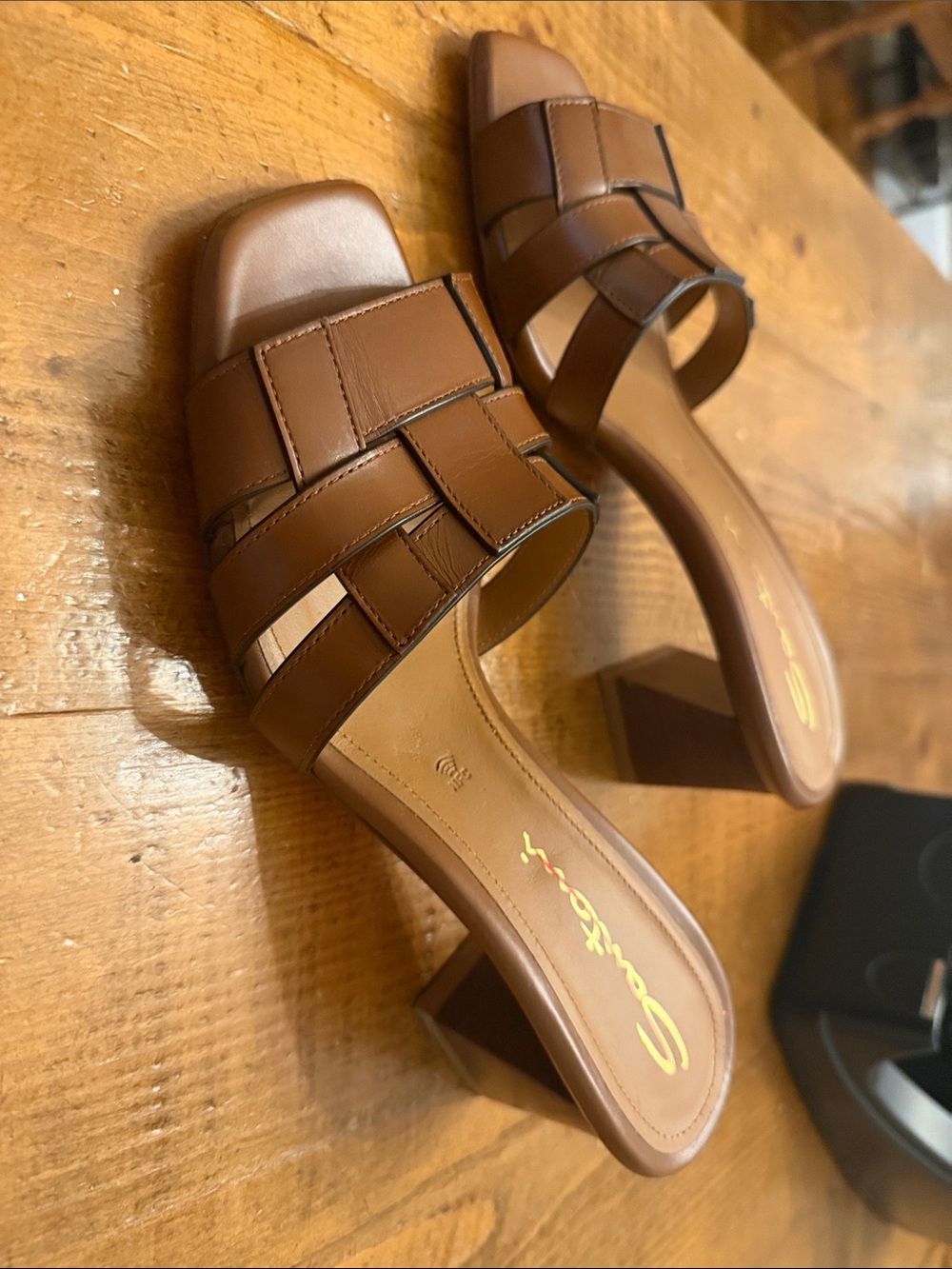 SANTONI Interwoven Strap Open-Toe Sandal 6.5 worn 1x Orange bottommade in Italy.